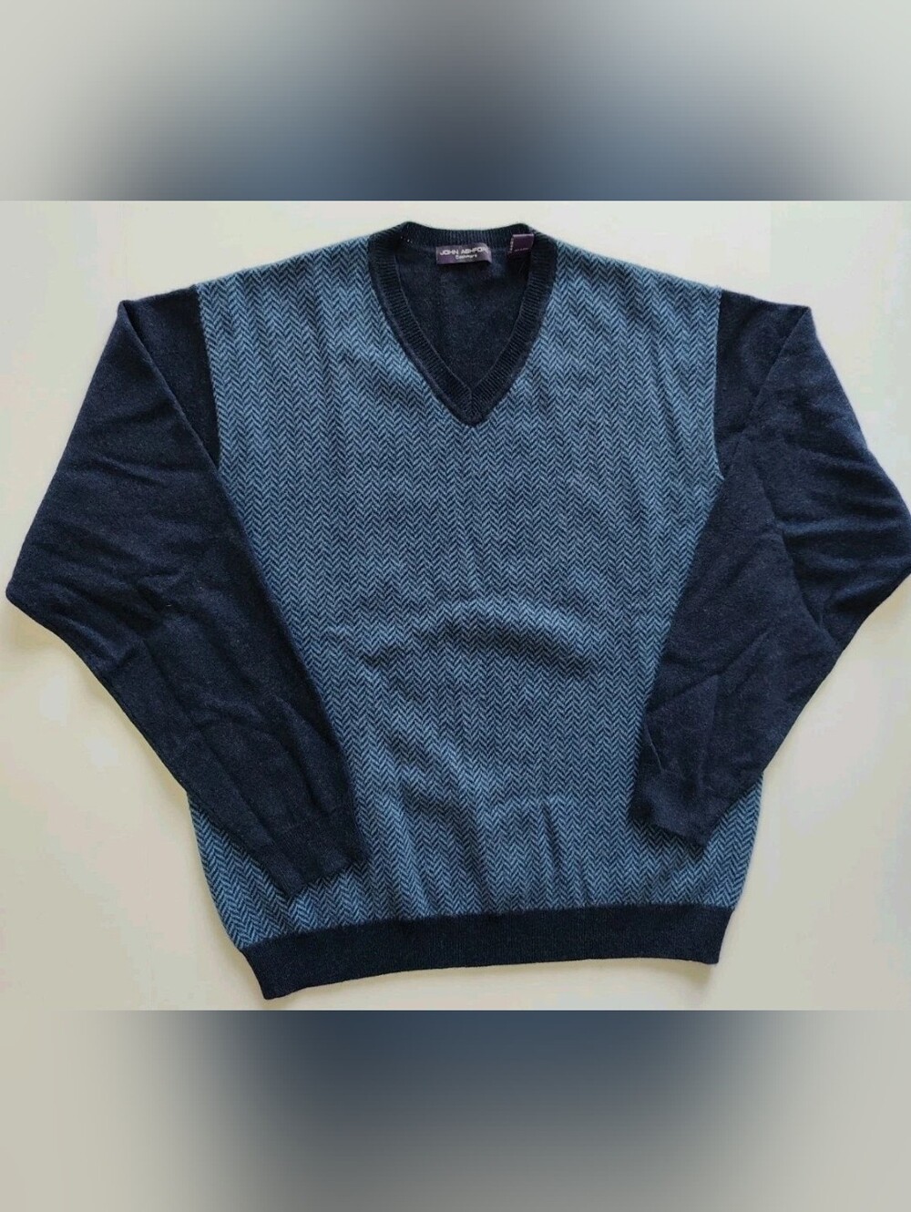 John Ashford Men's 100% Cashmere Blue And Navy Herringbone V Neck Sweater Size L